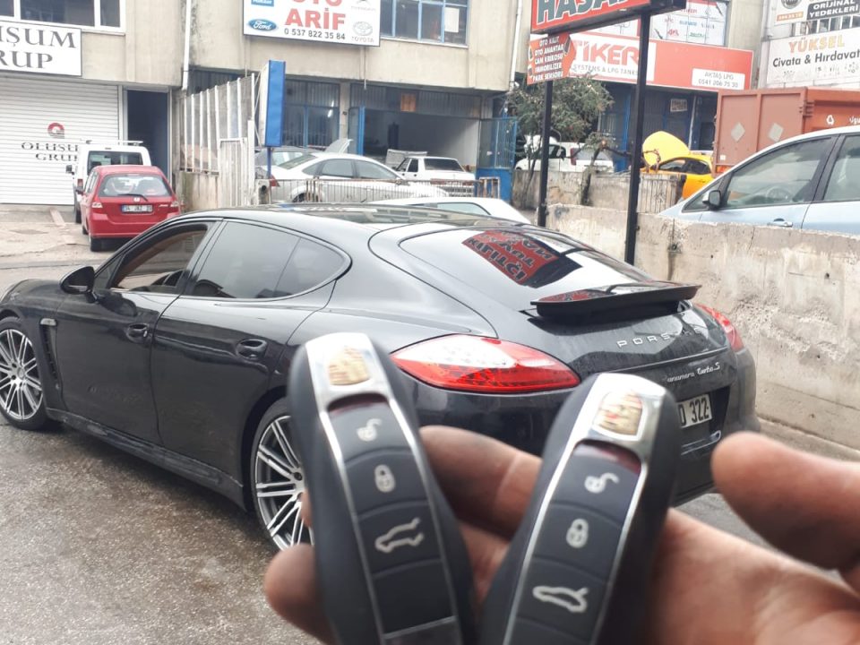Porsche Panamera Yedek Anahtar